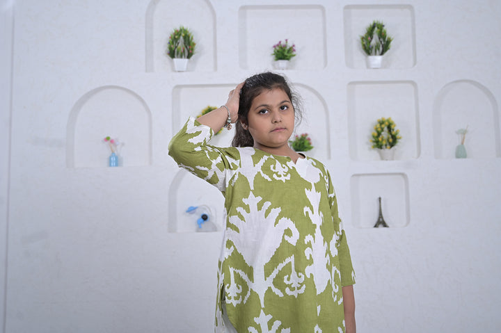 Olive Ikat Print Girl’s Co-ord Set – Olive & White