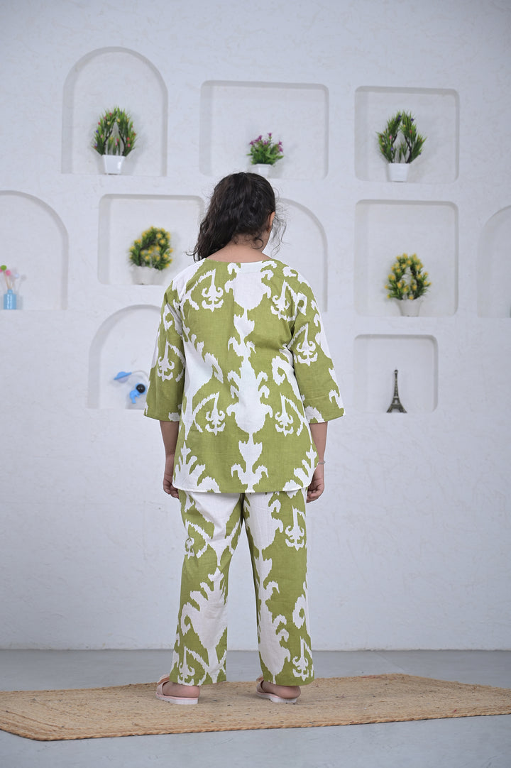 Olive Ikat Print Girl’s Co-ord Set – Olive & White